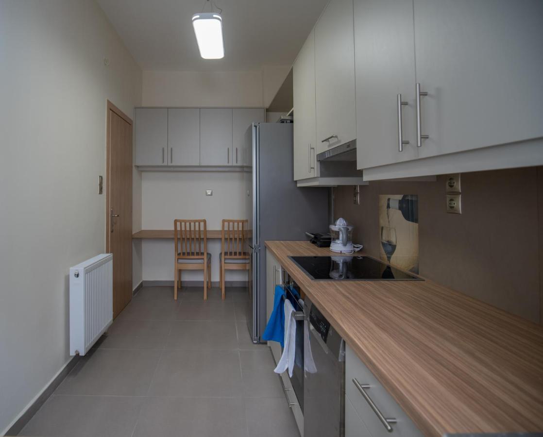 Max Blue Apartment, A Stay Like No Other พีเรียส ภายนอก รูปภาพ