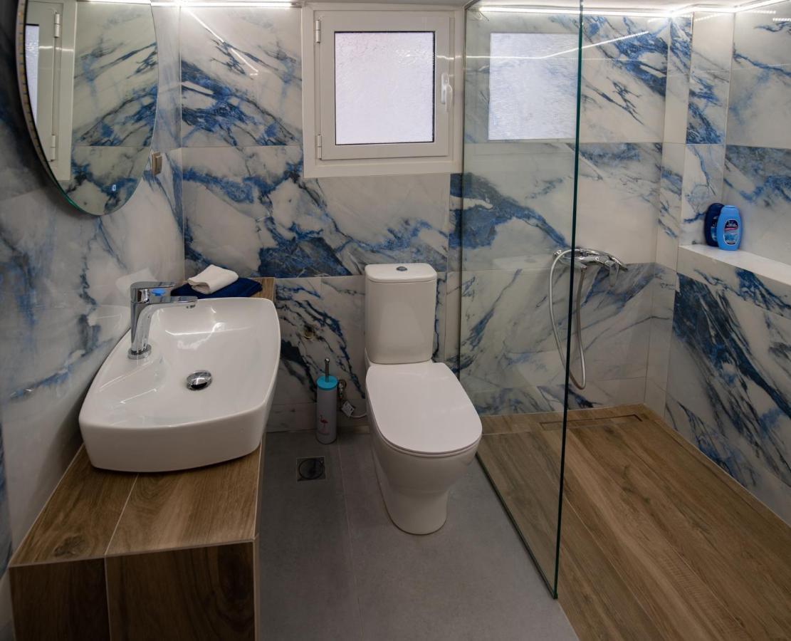 Max Blue Apartment, A Stay Like No Other พีเรียส ภายนอก รูปภาพ