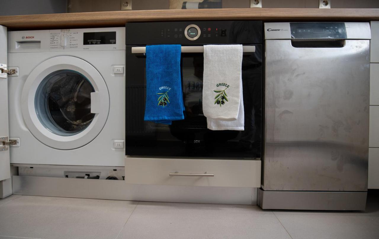 Max Blue Apartment, A Stay Like No Other พีเรียส ภายนอก รูปภาพ